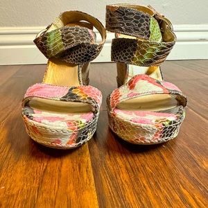 Stuart Weitzman, earth, toned flower print with patent snake overlay wedge